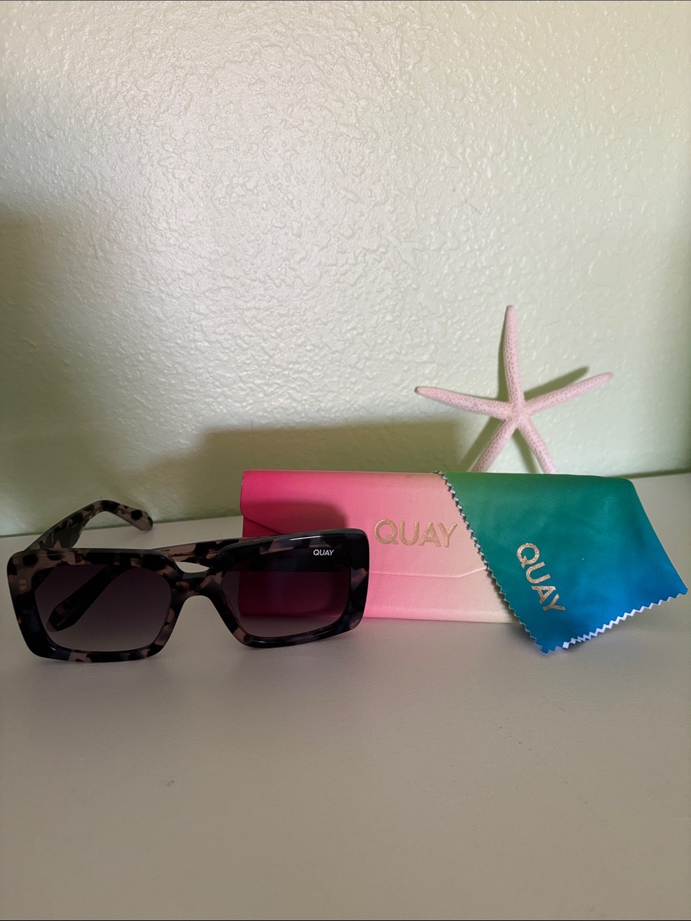 QUAY tortoise shell sunglasses